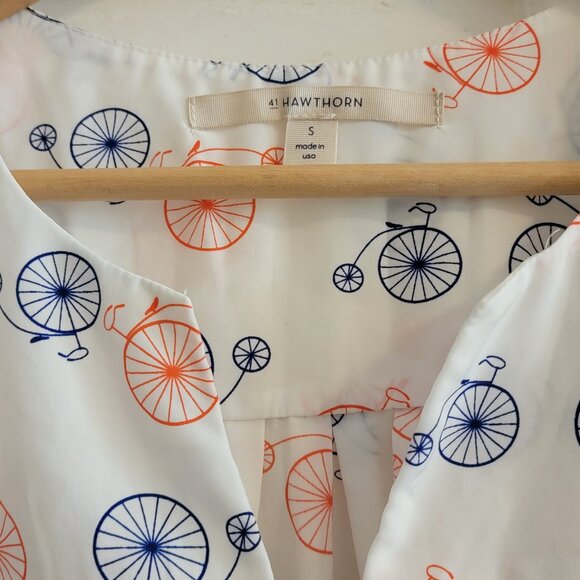 Sleeveless Top - Picture 4 of 4